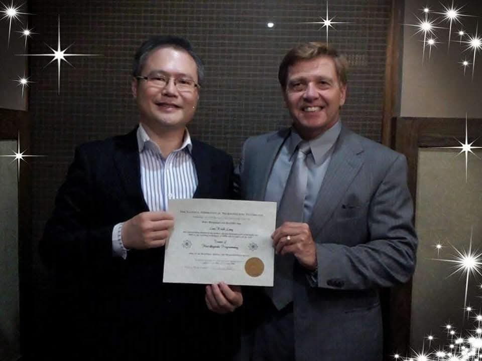 Alex Lam (林國華) 獲美國 NFNLP 創辦人 Dr. Horton 親自頒發證書